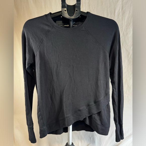 Athleta Sweaters - Athleta Black Asymmetrical Sweatshirt XS Crewneck Pullover Cozy Athleisure